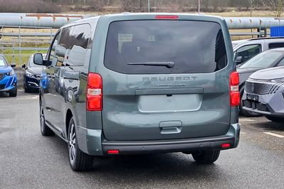 Peugeot Traveller Long L2H1 Business VIP EAT8