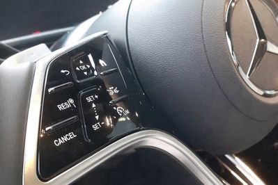 Mercedes Klasa E 200 4-Matic Avantgarde