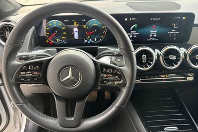 Mercedes GLB 200