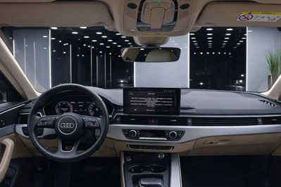 Audi A4 35 TDI mHEV S tronic