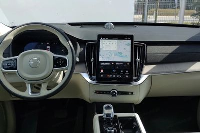 Volvo XC90 T8 AWD Plug-In Hybrid Ultra Bright 7os