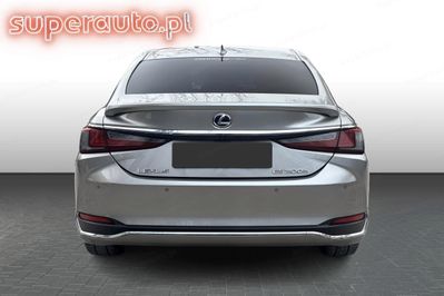 Lexus ES 300h Business Edition +