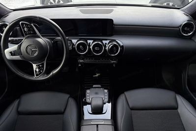 Mercedes Klasa A 200 Progressive 7G-DCT