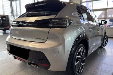 Peugeot 208 GT e-DCS6 1.2 mHEV