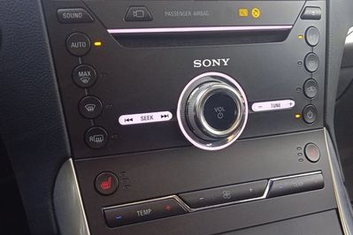 Ford S-MAX 2.5 Hybrid Titanium Cvt