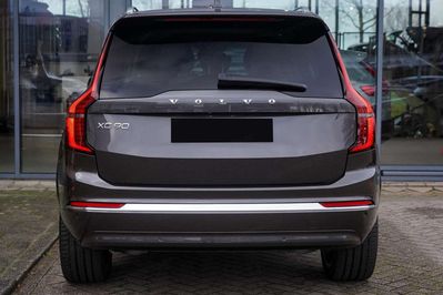Volvo XC90 B5 AWD Plus Bright 7os