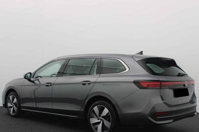 Volkswagen Passat Business Plus 1.5 TSI mHEV DSG