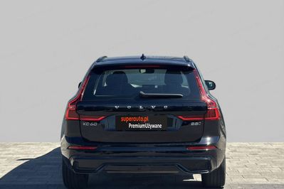 Volvo XC60 B5 B AWD Plus Dark