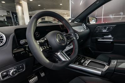 Mercedes GLA 200  AMG Line