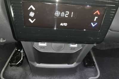 Peugeot 5008 GT 1.2 mHEV e-DCS6