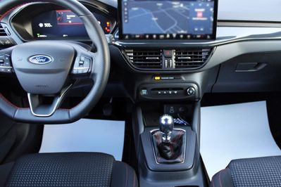 Ford Focus 1.0 EcoBoost ST-Line X