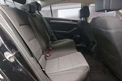 Volkswagen Passat 2.0 Tdi Evo Business Dsg