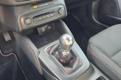 Ford Focus 1.0 EcoBoost ST-Line X