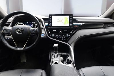 Toyota Camry 2.5 Hybrid Prestige