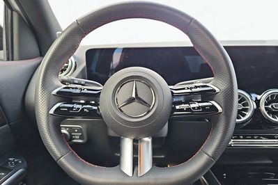 Mercedes GLA 200 AMG Line