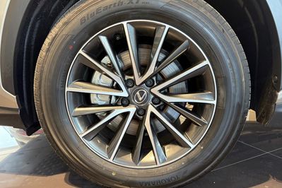 Lexus NX 350h Elegance 2.5 Hybrid AWD