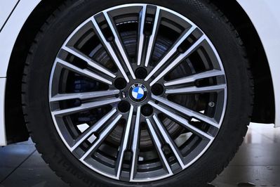 BMW Seria 3 330i xDrive M Sport sport-aut