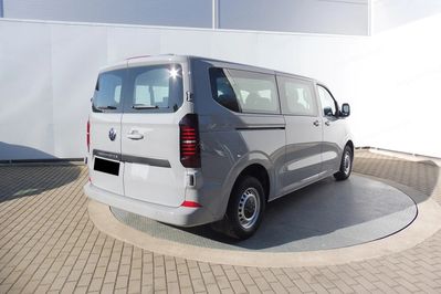 Volkswagen Transporter Kombi TDI L2H1