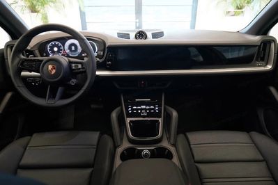 Porsche Cayenne Coupe Black Edition