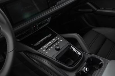 Porsche Cayenne Coupe Black Edition