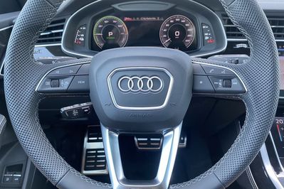 Audi Q8 TFSI e quattro