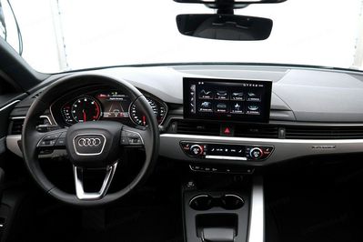 Audi A4 45 TFSI mHEV quattro S tronic