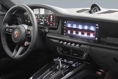 Porsche 911 Carrera 4 GTS