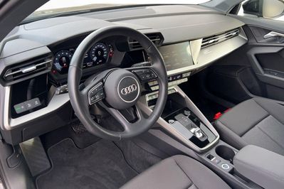 Audi A3 35 TFSI mHEV S tronic