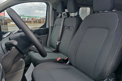Ford Tourneo Custom L2H1 Titanium 320