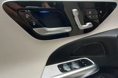 Mercedes E Klasa 220 d 4-Matic Avantgarde