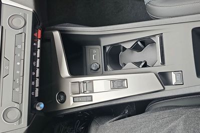 Peugeot 308 Allure EAT8 1.5 BlueHDi