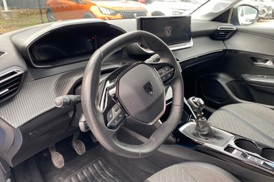 Peugeot 208 Allure 1.2 PureTech