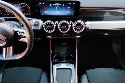 Mercedes GLB 200 AMG Line