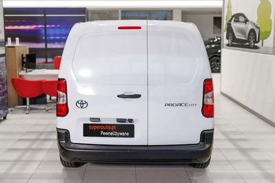 Toyota Proace City D-4D Standard L1H1