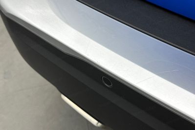 Peugeot 2008 GT 1.2 PureTech EAT8