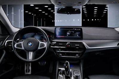 BMW Seria 5 530i xDrive mHEV M Sport sport-aut