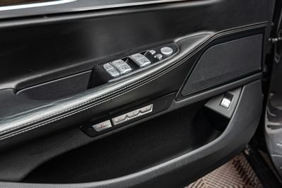 BMW Seria 7 750Li xDrive