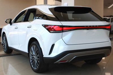 Lexus RX 450h+ Omotenashi 2.5 Hybrid Plug-in