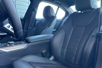 BMW Seria 3 330i xDrive M Sport
