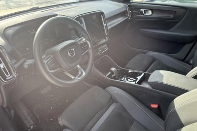 Volvo XC40 T5 Plug-In Hybrid Plus Bright