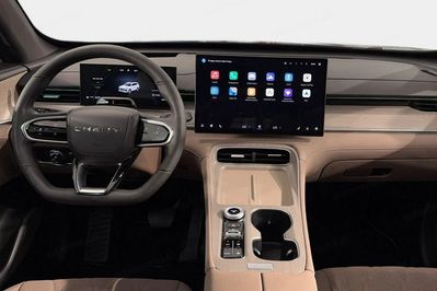 Chery TIGGO 8 1.5 T-GDI Super Hybrid DCT