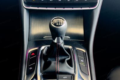 MG HS 1.5 T-GDI Exclusive