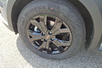 Dacia Jogger Extreme+ 1.6 Hybrid AT 7-miejsc