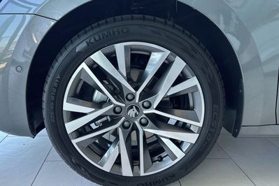 Skoda Octavia Sportline Tech 2.0 TSI DSG 4x4