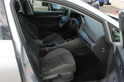 Volkswagen Golf VIII 1.4 TSI Plug-In Hybrid Style DSG