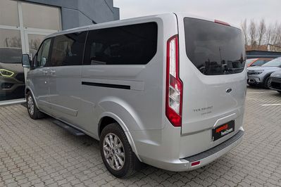 Ford Tourneo Custom L2H1 AT