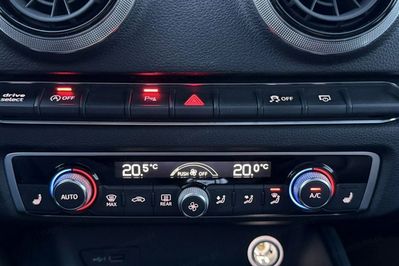 Audi A3 RS3 2.5 TFSI quattro S tronic