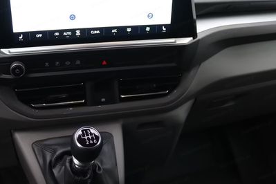 Volkswagen Caravelle L2H1