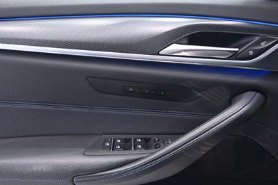 BMW Seria 5 520d xDrive M Sport