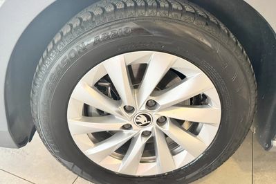 Skoda Superb 2.0 TDI SCR Essence DSG